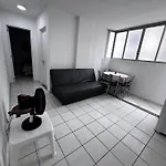 Apartamento Com Piscina