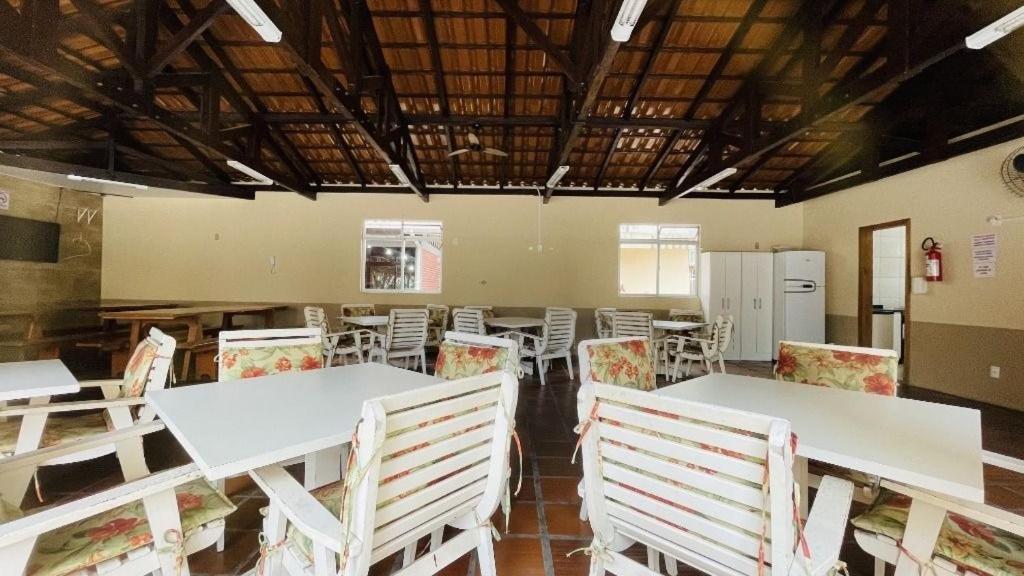 Apartamento Com Piscina